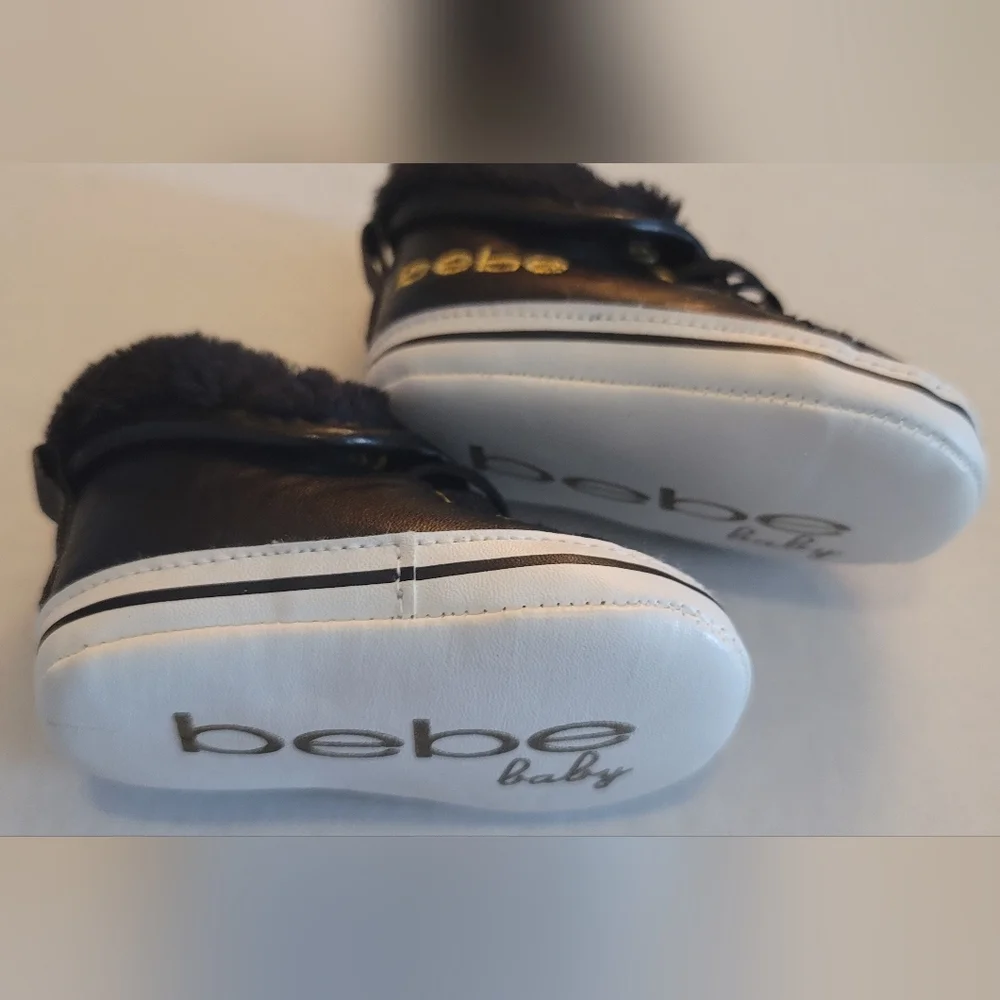 bebe Black Infant fuzzy Crib shoes booties Boots